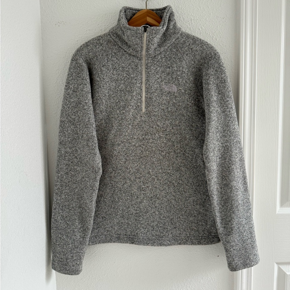 The North Face Men’s Quarter Zip Fleece